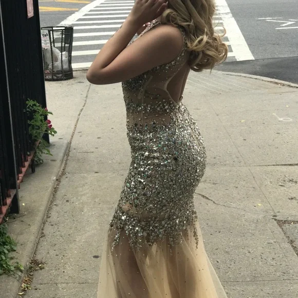 Beautiful champagne jeweled prom dress - Picture 3 of 5